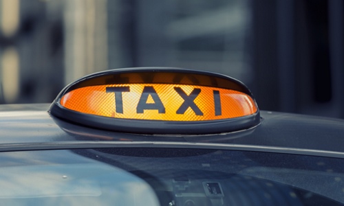 Image of black cab taxi, click to find out more about claiming work expenses
